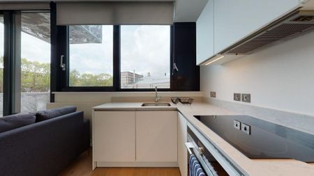 Studio to rent - Photo 5