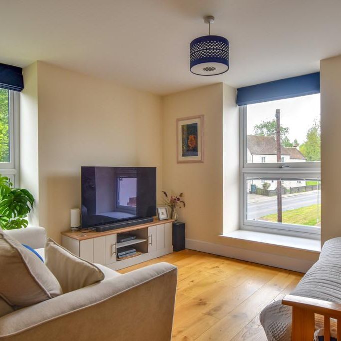 2 bedroom maisonette to rent - Photo 1