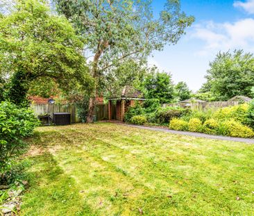 Pinegrove Road, Southampton - Photo 2