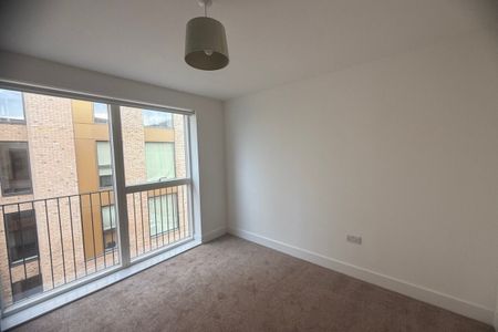 Lismore Boulevard, LONDON - Photo 3