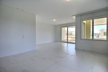 Exceptionnel appartement de 5.5 pièces au dernier étage à louer à Marly ! - Photo 2