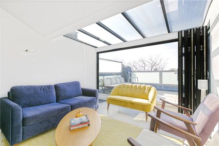 St. James’s Drive, London, SW17 7RN - Photo 5