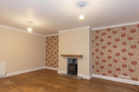 3 bedroom terraced house to rent - Photo 4