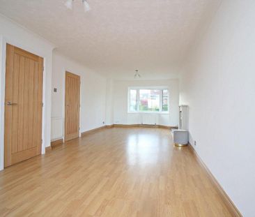 4 bedroom detached house to rent - Photo 1