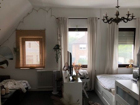 Bahnhof und Innenstadt direkt um die Ecke ! -Freie WG-Zimmer in 5er-Mädels-WG! - Photo 3