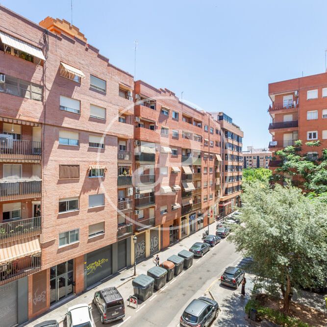Flat for rent in Patraix (Valencia) - Photo 1