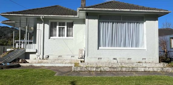 Stokes Valley 2 Bedroom - Photo 2