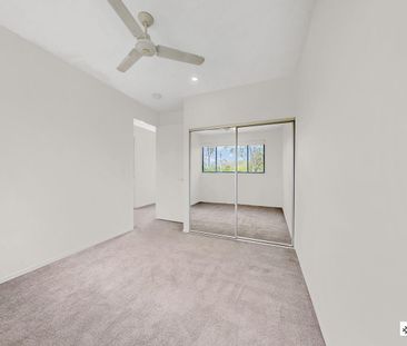 Stunning Townhouse in the Beautiful Gap Location - Photo 4