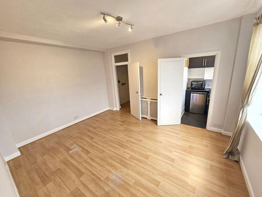 1 bedroom flat to rent - Photo 1
