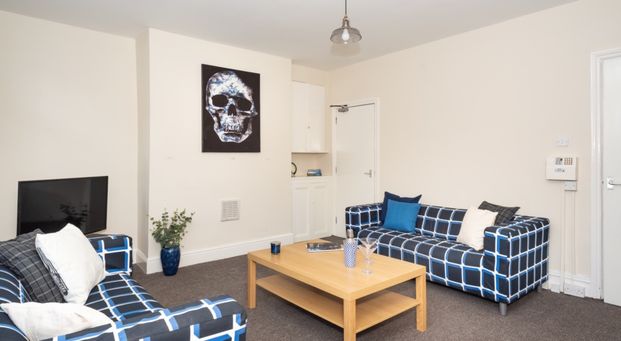 20 Burchett Grove, Woodhouse, Leeds, LS6 2JA - Photo 1