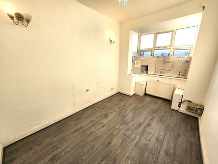 Long Hyde Road, Smethwick, B67 5DT - Photo 3