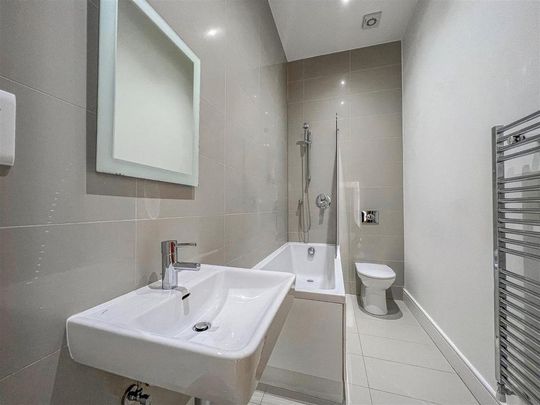 2 bedroom apartment to rent - Photo 1