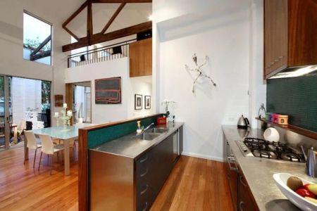 The Art Of Warehouse Living In Iconic Surroundings! - Photo 4