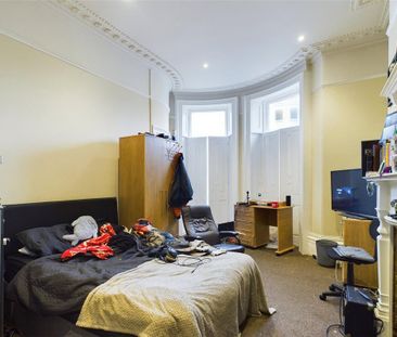 4 bedroom apartment to rent - Photo 6