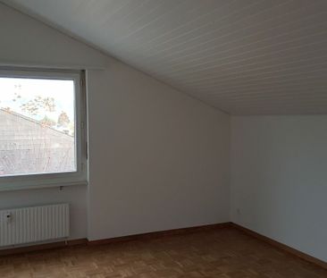 Gemütliche Dachwohnung - Photo 2