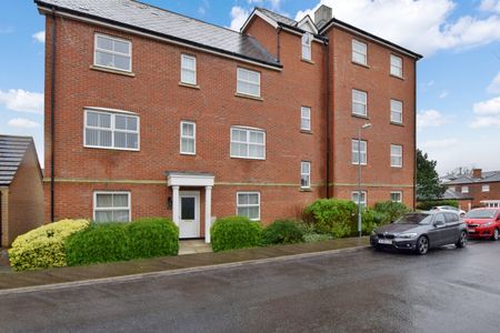 2 bedroom maisonette to rent Halcyon Close, Witham, CM8 - Photo 5