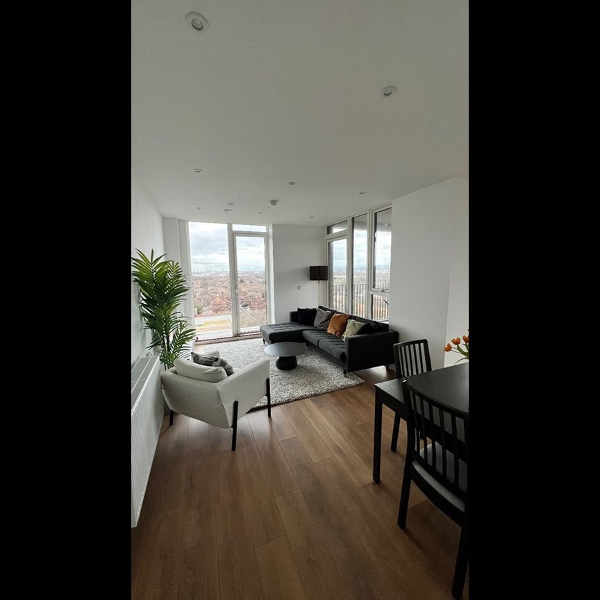 Room in a Shared Flat, London, E6 - Photo 1