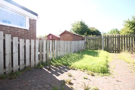 Sheen Court, Kingston Park - Photo 4