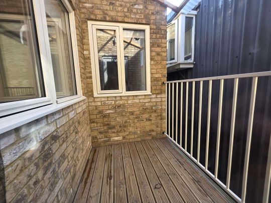 Station Road, London, SE25 - Photo 1