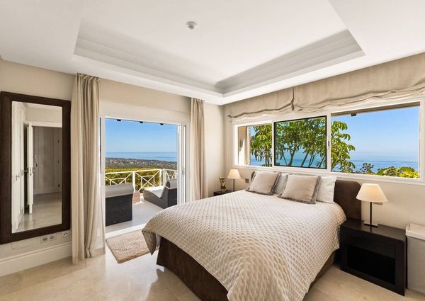 Luxury Villa for rent in Marbella Del Este, Andalusia