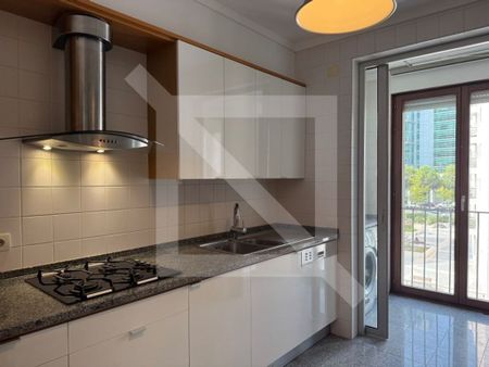 3 room luxury Apartment for rent in Parque das Nacoes Sul, Parque das Nações, Lisbon - Photo 4