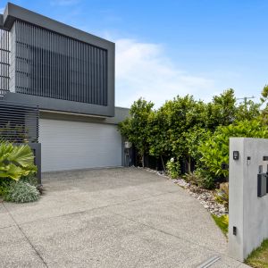 Luxury Furnished Home In Coolum Beach - Photo 3