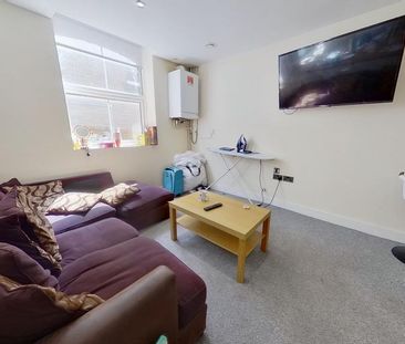 5 bedroom flat to rent - Photo 1