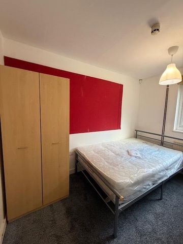 1 bedroom house of multiple occupation to rent - Photo 3