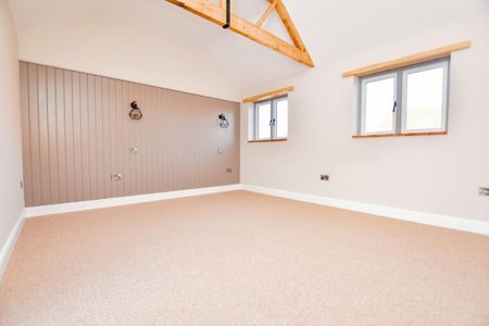 2 bedroom property to rent - Photo 3