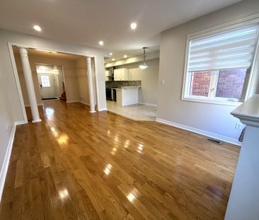 For Lease - 30 Venture Avenue, Richmond Hill, Ontario - Photo 6