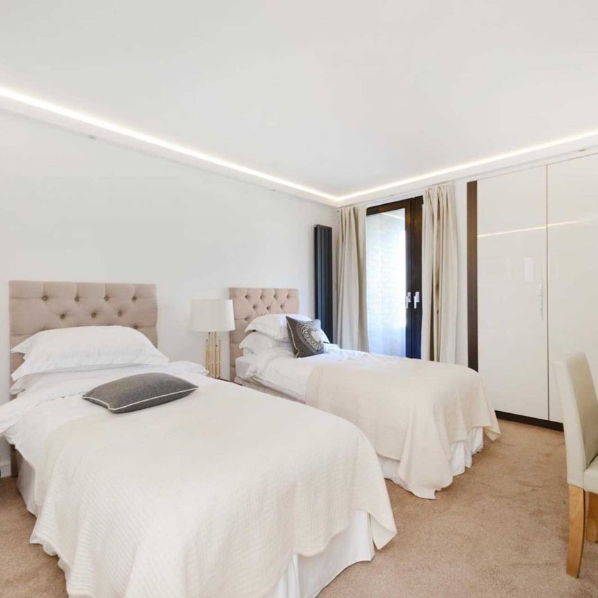 2 bed flat to rent - Photo 1