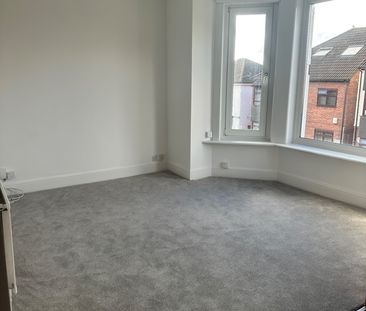 2 Bed Maisonette, Bullar Road, SO18 - Photo 2