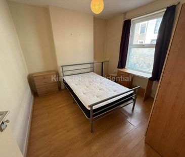 4 bedroom terraced house to rent - Photo 6