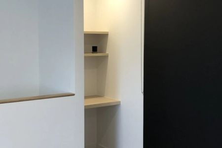 Ultra-modern home close to everything! - Photo 3