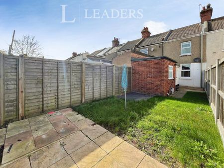 2 bedroom terraced house to rent - Photo 3