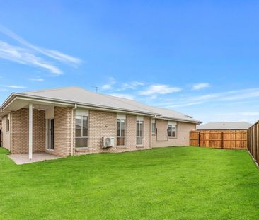 23 Napier Crest, Yarrabilba QLD 4207 - House For Rent | Domain - Photo 4