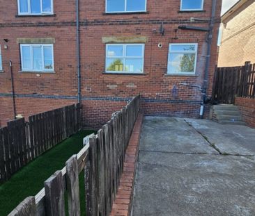 3 bed Semi-Detached - To Let - Photo 1