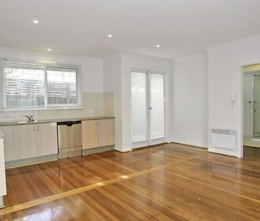 3/26 Alexandra Avenue, Elsternwick VIC 3185 - Apartment For Rent | ... - Photo 2