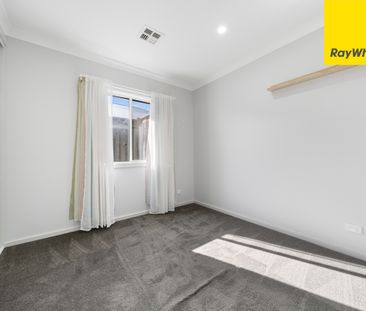 146 Oxalis Crescent, Tralee NSW 2620 - House For Rent | Domain - Photo 5