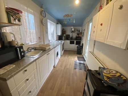 1 bedroom property to rent - Photo 2