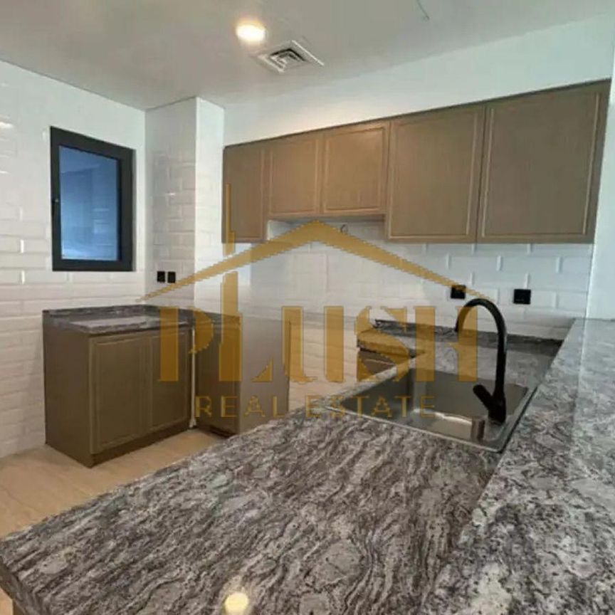 Brand New | Luxury Lifestyle | Prime Location - Photo 1