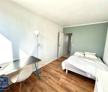 Location Appartement 3 pièces 64m² ST ETIENNE 42100 - Photo 4