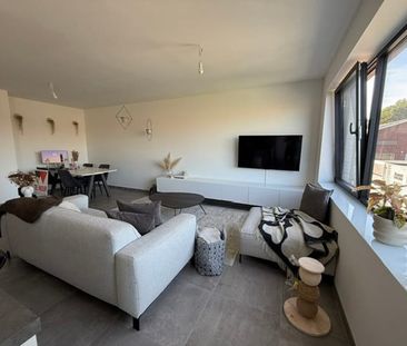 Appartement te huur - foto 2