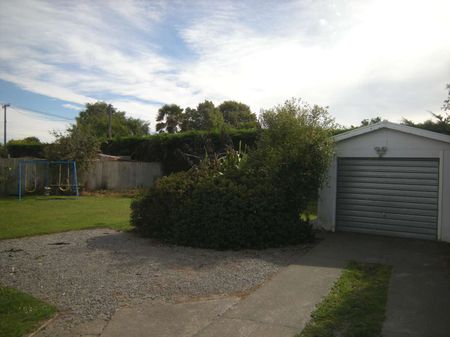 Three Bedroom in Leeston - Photo 3