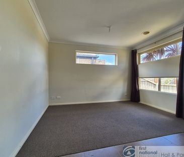 14 Violet Way, Cranbourne - Photo 1