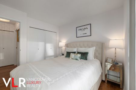 1077 Marinaside Crescent, #2201 - Photo 5