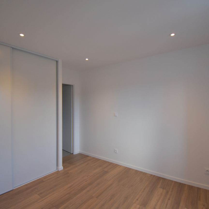 T2 rénové Place des Halles - Photo 1