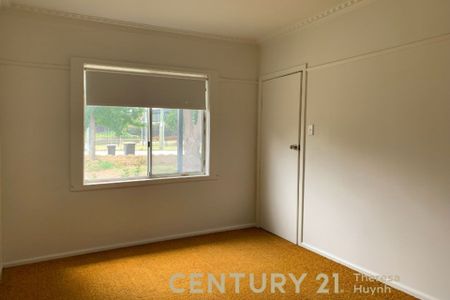 For Rent&colon; New Property in Springvale Area - Photo 2