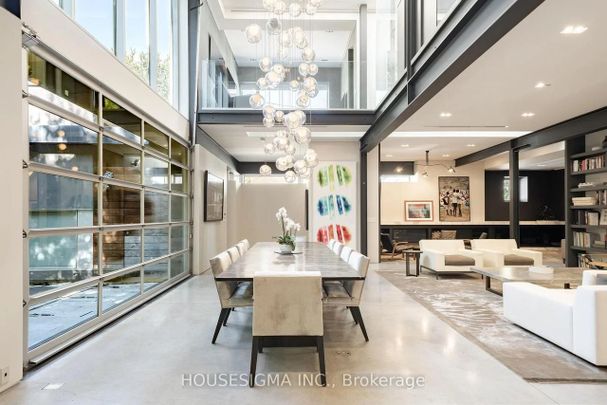 11 Bishop Street apartment — Toronto, ON (3-Bedroom) - 3 Bedroom - Photo 1