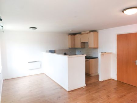 2 Bed Flat, Silchester Drive, M40 - Photo 3